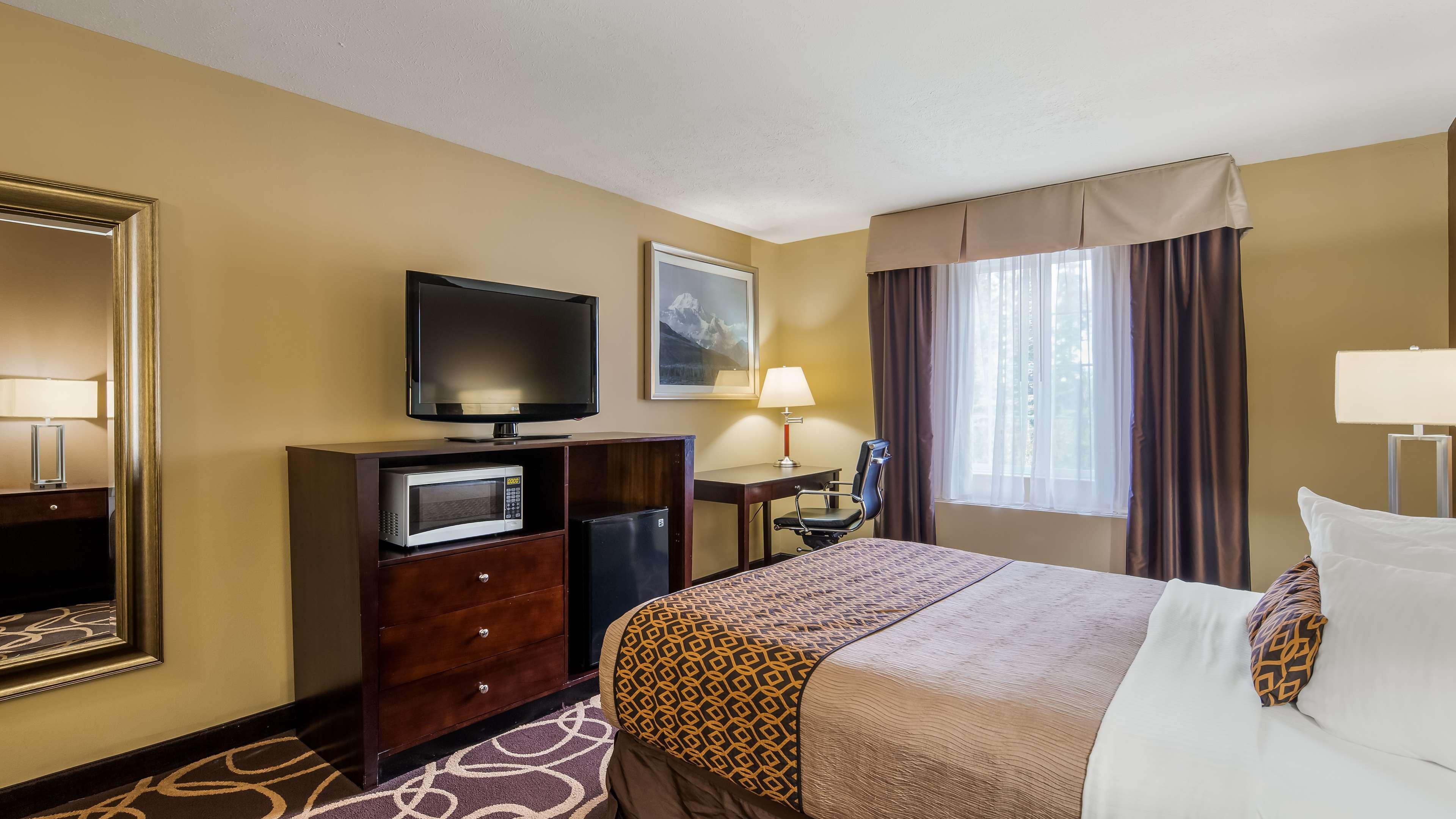 Best Western Plus Pioneer Park Inn Fairbanks Buitenkant foto